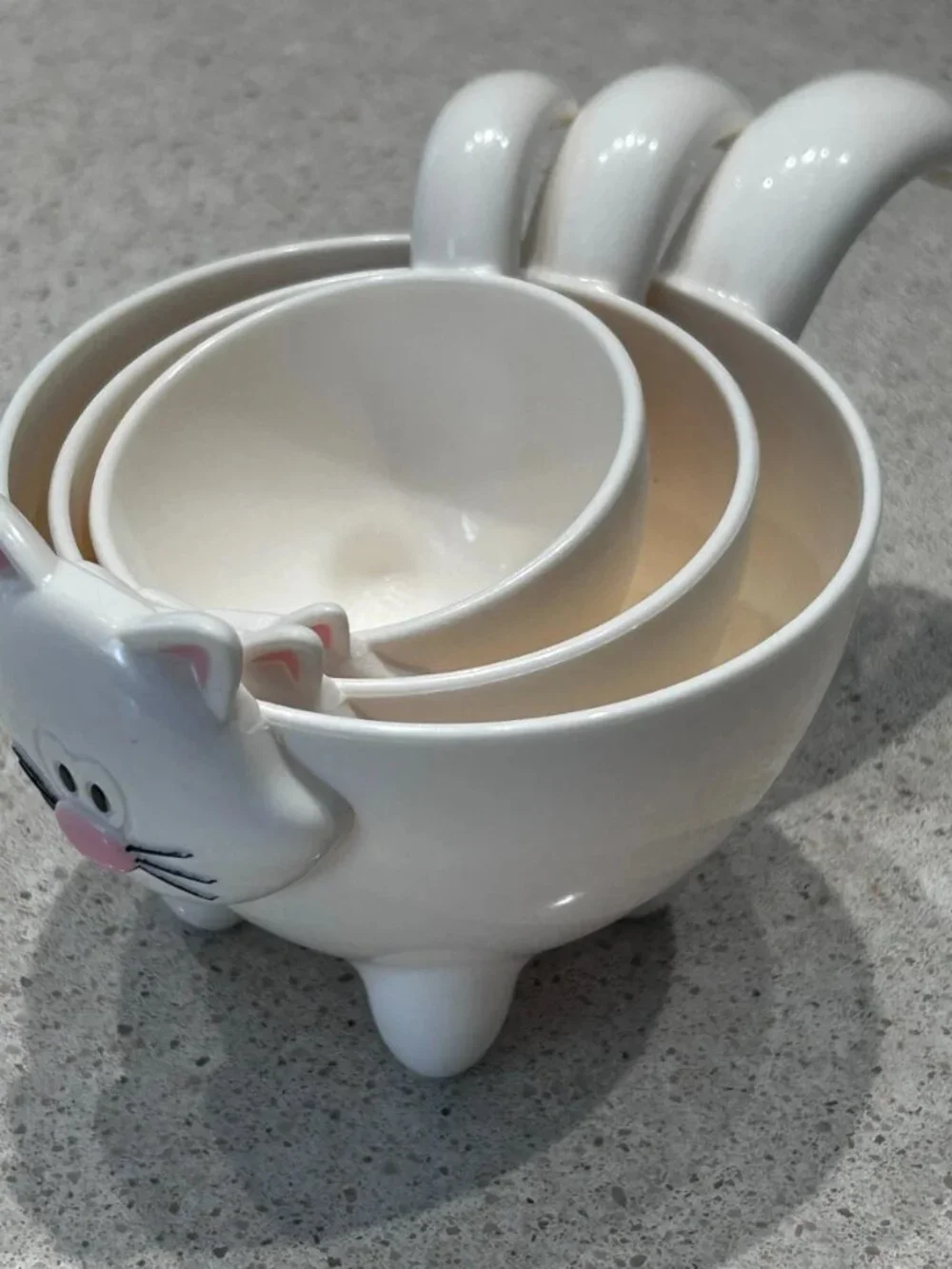 Joie's Cat Nesting Measuring Cups – Set of 3 (White)